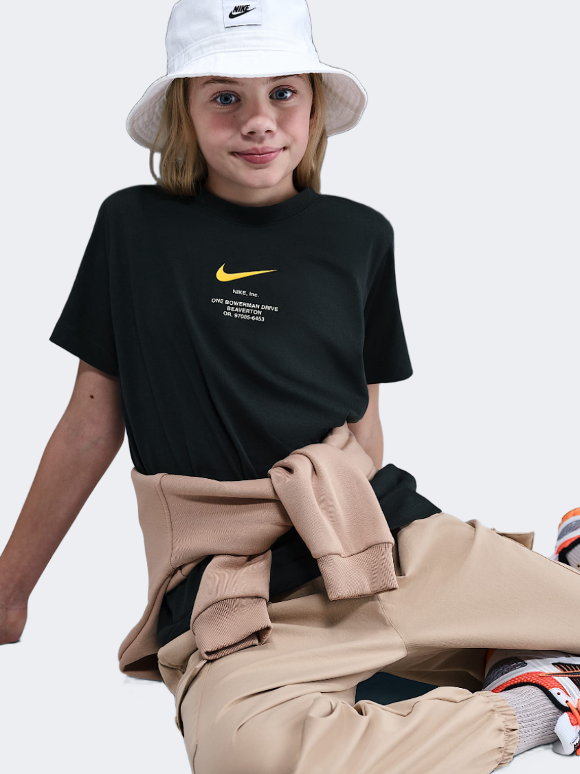 Nike Sportswear أولاد Lifestyle تي شيرت أسود/ذهبي