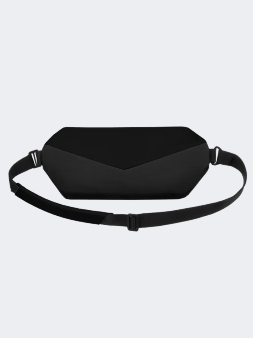Salewa Fanes Sling Hiking Bag Black Out