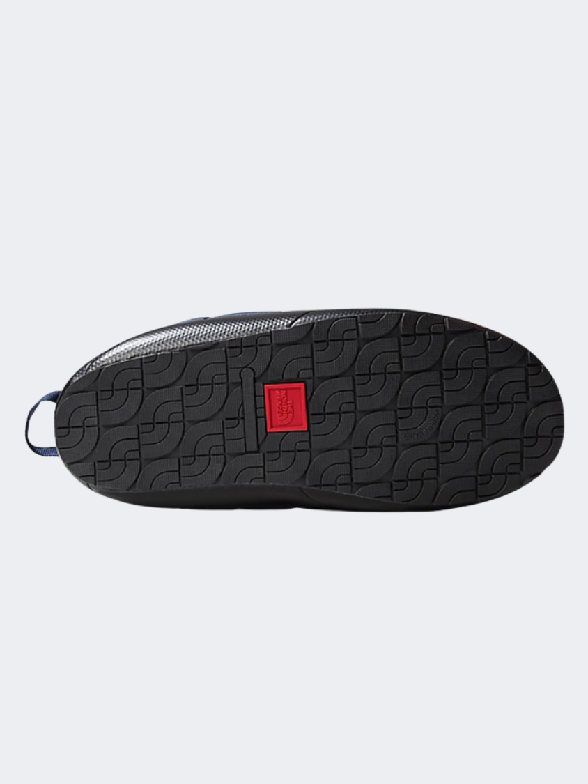 The North Face شباشب رجالية للحياة اليومية Traction Mule V باللونين كحلي/أبيض