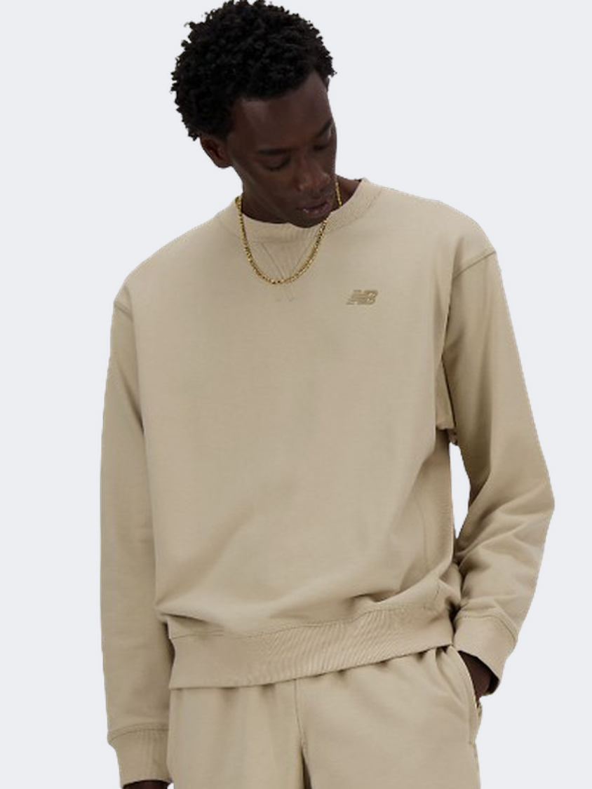 سويت شيرت نمط حياة للرجال من New Balance Athletics بلون ستون وير