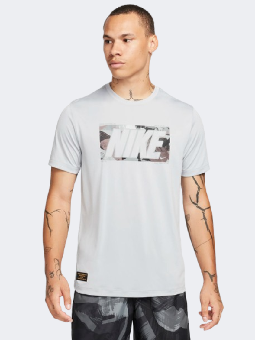 Nike Regulared Gfx Men Training T-Shirt Light Smoke Grey