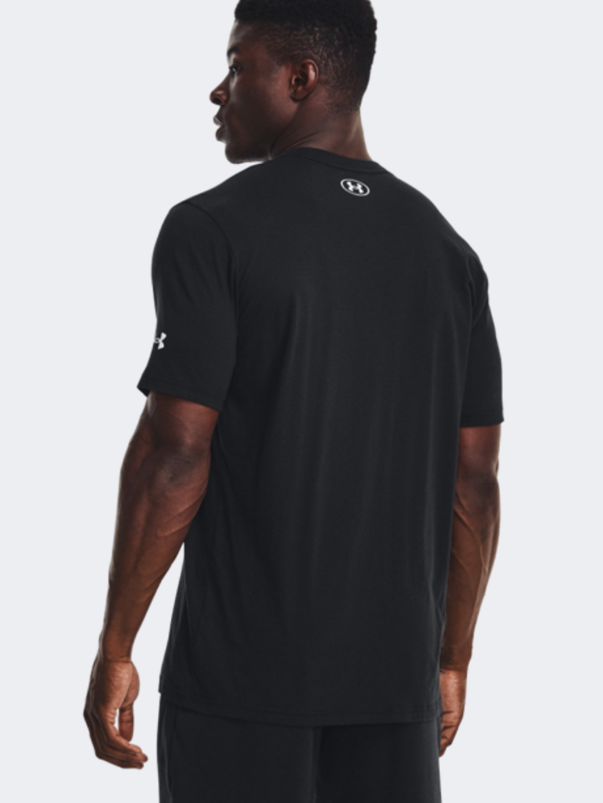 Under Armour Project Rock Brahma Bull قميص تدريب رجالي أسود عاجي