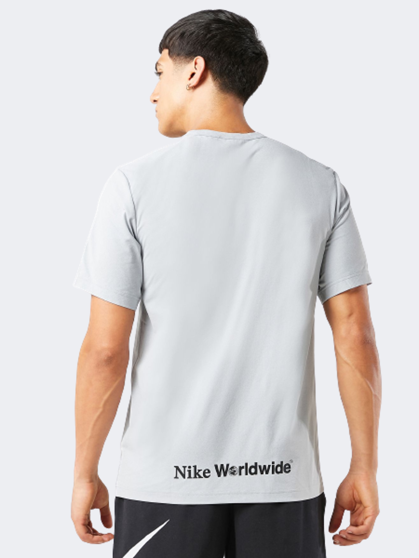 Nike Dri-Fit Uv Hyverse Men Training T-Shirt Grey