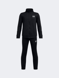 بدلة رياضية أيقونية محبوكة للأولاد من Under Armour باللون الأسود