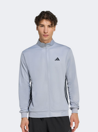 جاكيت تدريب رجالي من Adidas ووركاوت إسينشالز 3 خطوط، هالو سيلفر/أسود