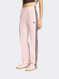 بنطال Originals الكلاسيكي للنساء من Adidas فايربيرد بلون وردي رملي/بني قهوة