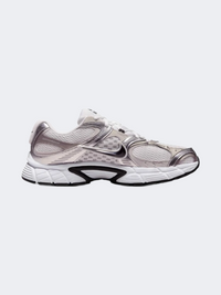 حذاء نمط حياة رجالي Nike V5 Rnr لون أبيض/أسود/رمادي