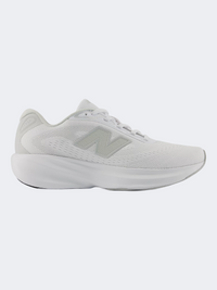 حذاء جري نسائي من New Balance Fresh Foam 680 V9 أبيض
