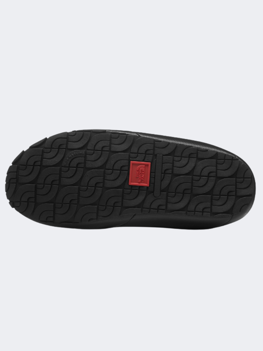 The North Face شباشب رجالية للحياة اليومية Traction Mule V باللون الأسود/الأبيض