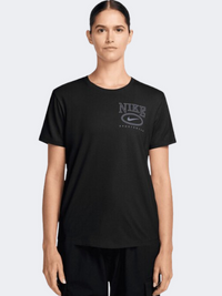 Nike Sportswear Club Women Lifestyle T-Shirt Black