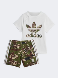 طقم أولاد بيبي من Adidas Original أبيض/كمو