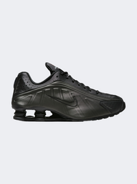 حذاء لايف ستايل رجالي Nike Shox R4 بلون أسود/قرمزي فاتح