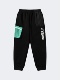 بنطال نمط حياة للأولاد الصغار من إركي محبوك باللون الأسود