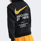 نايك سبورتسوير كلوب فليس أولاد Lifestyle هودي أسود/ذهبي