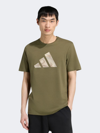 تيشيرت رياضي رجالي Adidas Camo Three Bar Logo Graphic أوليف ستراتا