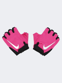 قفازات تدريب نسائية أساسية من نايك جم باللون الوردي/الأسود/الأبيض