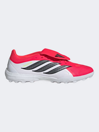 أحذية كرة القدم للرجال من أديداس بريديتور ليغ بنعل صناعي مع لسان قابل للطي باللون الأحمر اللامع