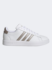 حذاء رياضي نسائي Adidas Grand Court 2.0 أبيض/بلاتينيوم