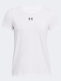 تيشيرت نسائي أساسي من Under Armour للحياة اليومية أبيض/أسود
