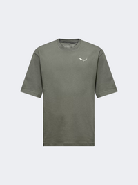 تيشيرت تنزه رجالي Salewa Eagle Loose بلون أخضر باهت