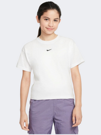 Nike Sportswear Essential Girls Lifestyle T-Shirt White