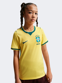 تيشيرت كرة القدم الأساسي لمنتخب البرازيل الوطني 2026 للأولاد من Nike بلون الكناري
