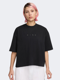 تيشيرت نسائي Nike Sportswear Luxe Boxy للحياة اليومية أسود