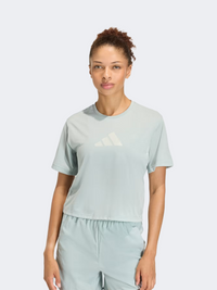 تيشيرت تدريب نسائي من Adidas Essentials بشعار كبير بلون وندر سيج