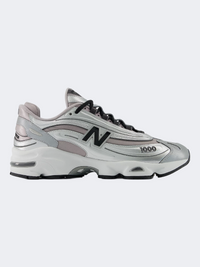 حذاء نمط حياة نسائي من New Balance 1000 فضي ميتاليك