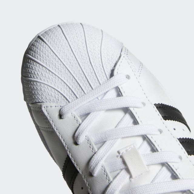 Adidas Women&#39;s Original Superstar Shoes