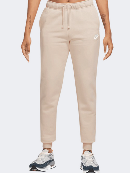 Nike Club Fleece Mr Women Lifestyle Pant Sand/White